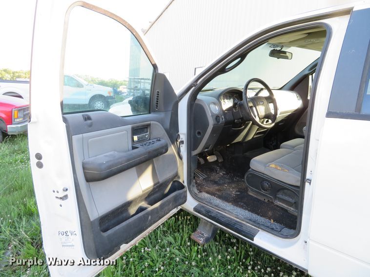 image for item DE8154 2007 Ford F150 SuperCrew pickup truck