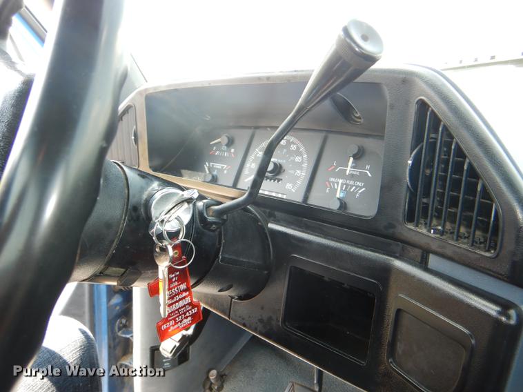 image for item DG1152 1989 Ford F150 pickup truck