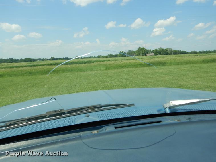 image for item DG1152 1989 Ford F150 pickup truck