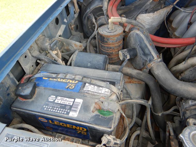 image for item DG1152 1989 Ford F150 pickup truck