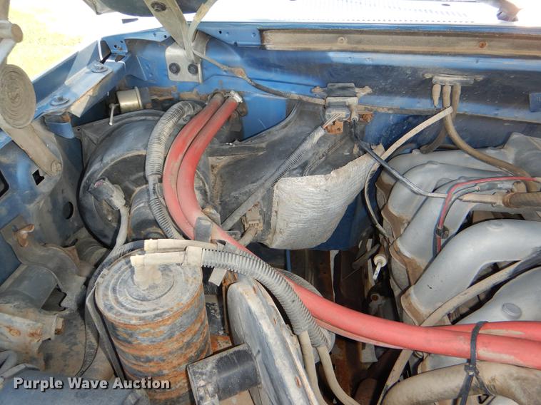 image for item DG1152 1989 Ford F150 pickup truck