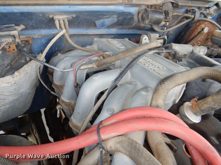 image for item DG1152 1989 Ford F150 pickup truck