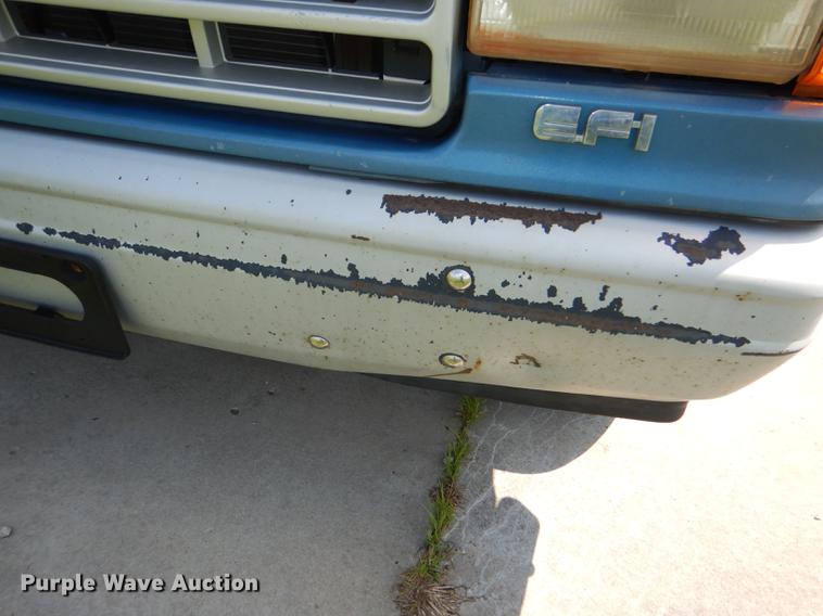 image for item DG1152 1989 Ford F150 pickup truck