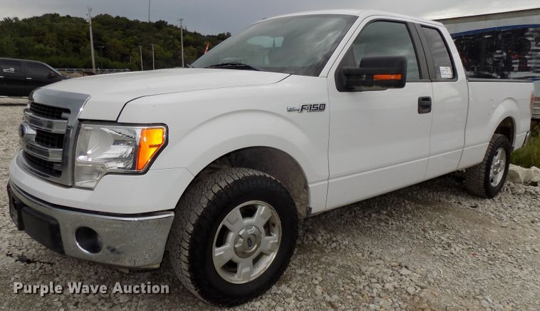 image for item DG2439 2013 Ford F150 XLT SuperCab pickup truck