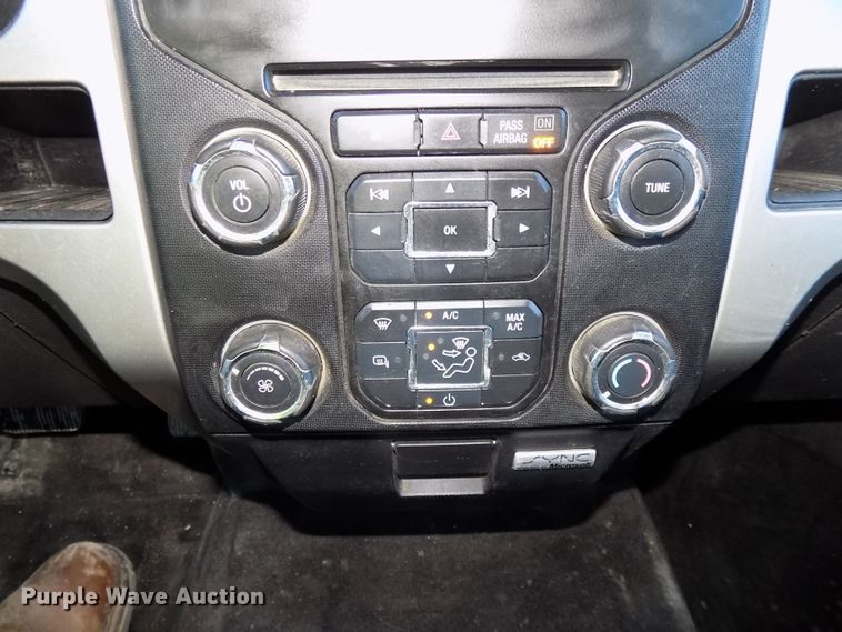 image for item DG2439 2013 Ford F150 XLT SuperCab pickup truck