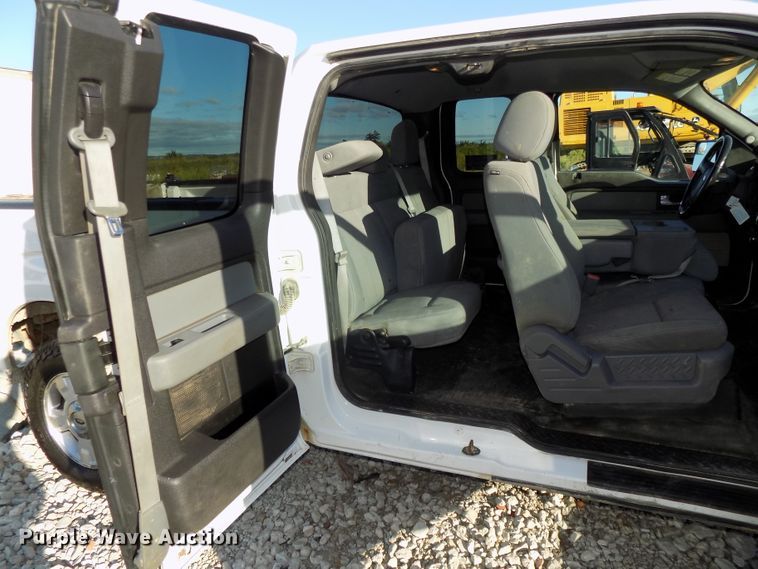 image for item DG2439 2013 Ford F150 XLT SuperCab pickup truck