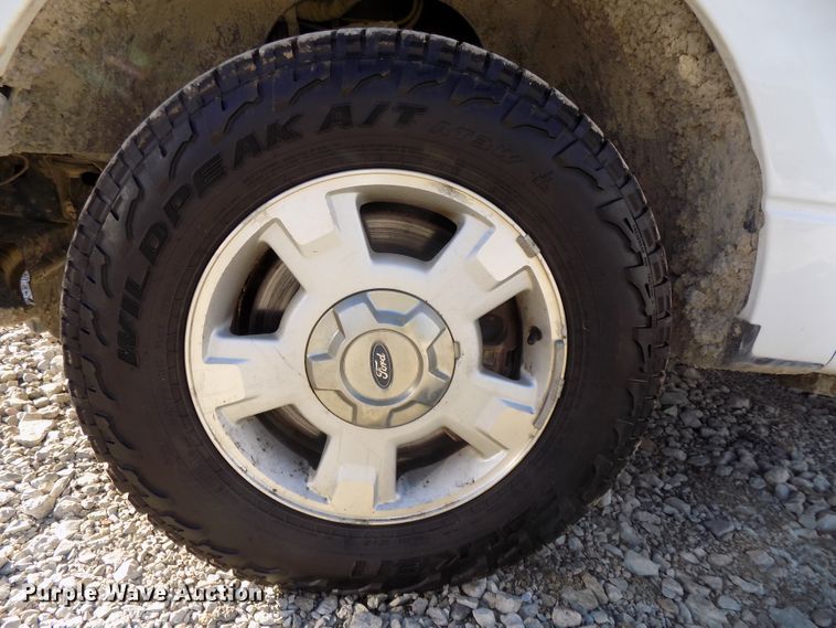 image for item DG2439 2013 Ford F150 XLT SuperCab pickup truck