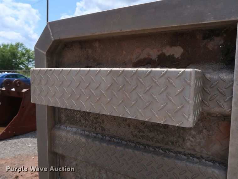 image for item DG4112 Dee Zee aluminum headache rack