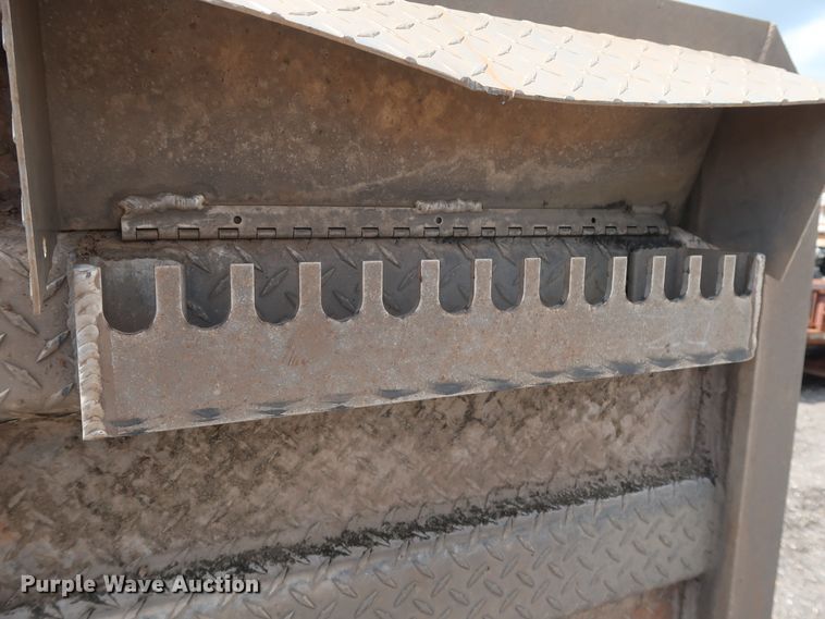 image for item DG4112 Dee Zee aluminum headache rack