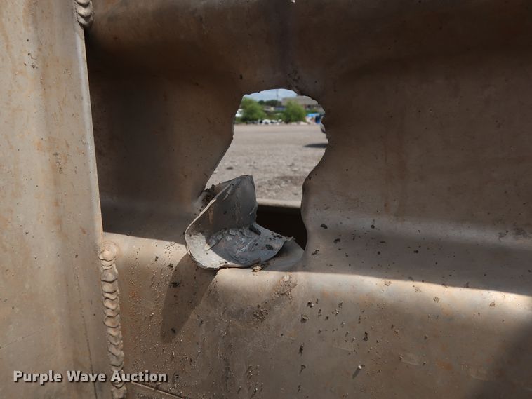 image for item DG4112 Dee Zee aluminum headache rack