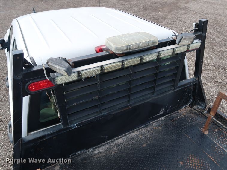 image for item DG4124 2009 Chevrolet Silverado 2500HD Crew Cab flatbed pickup truck