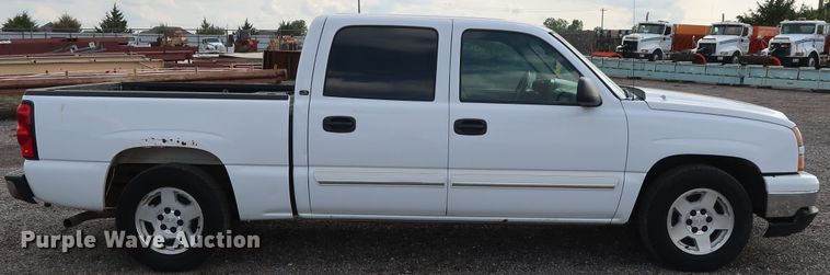 image for item DG4126 2007 Chevrolet Silverado 1500 Crew Cab pickup truck
