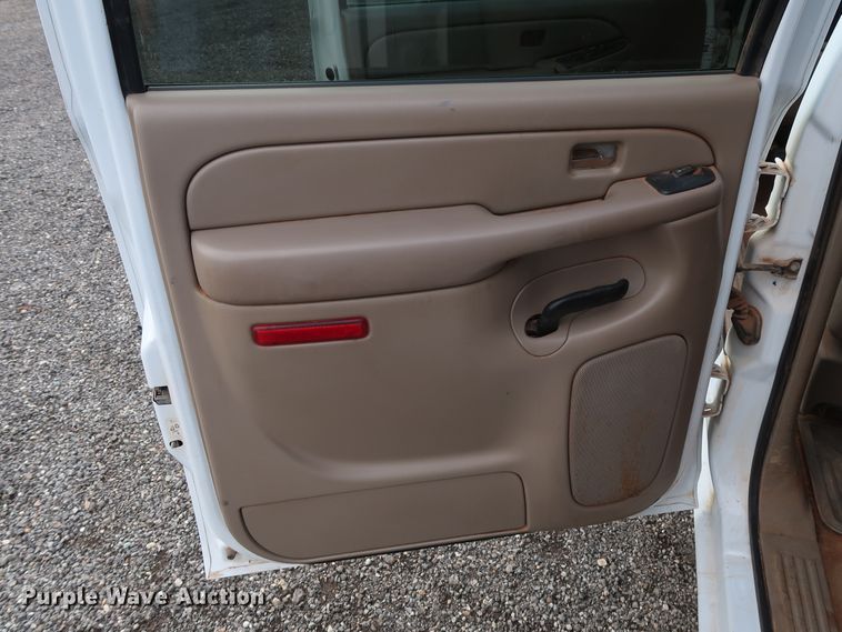 image for item DG4126 2007 Chevrolet Silverado 1500 Crew Cab pickup truck