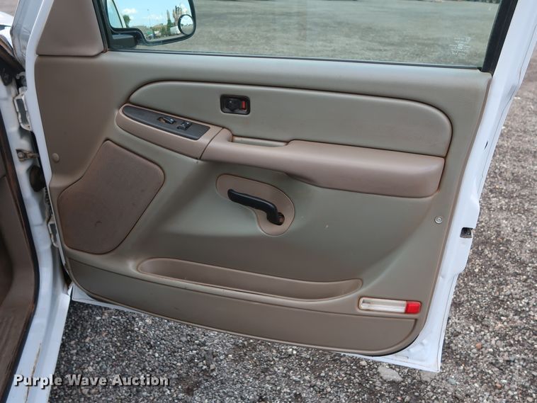 image for item DG4126 2007 Chevrolet Silverado 1500 Crew Cab pickup truck