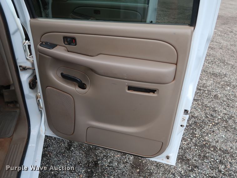 image for item DG4126 2007 Chevrolet Silverado 1500 Crew Cab pickup truck