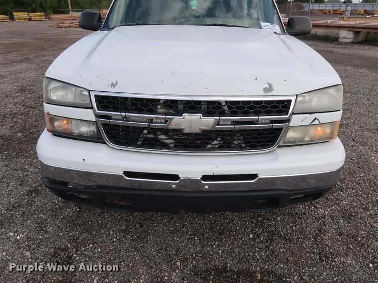 image for item DG4126 2007 Chevrolet Silverado 1500 Crew Cab pickup truck