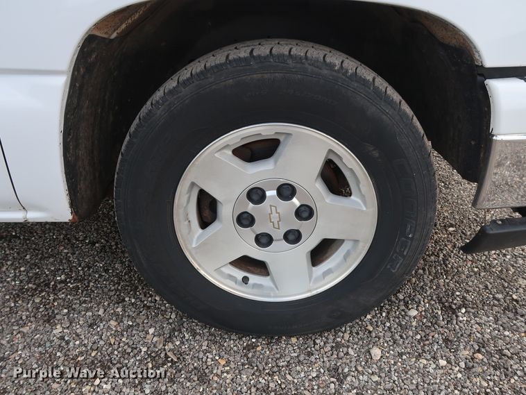 image for item DG4126 2007 Chevrolet Silverado 1500 Crew Cab pickup truck