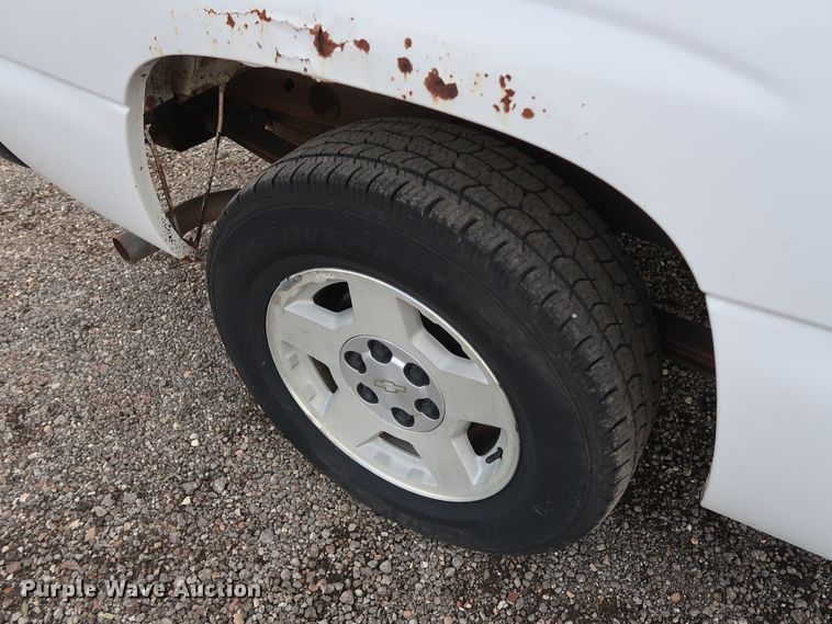 image for item DG4126 2007 Chevrolet Silverado 1500 Crew Cab pickup truck