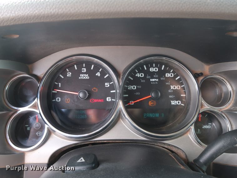 image for item DG4127 2009 Chevrolet Silverado 2500HD LS Crew Cab pickup truck