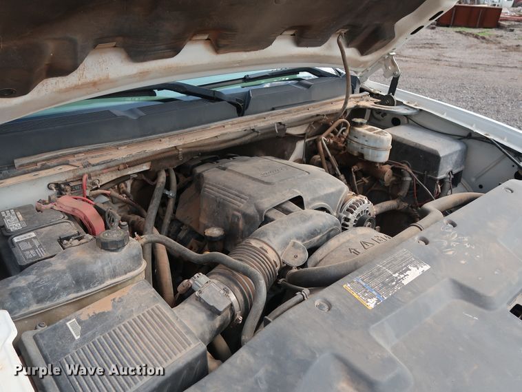 image for item DG4127 2009 Chevrolet Silverado 2500HD LS Crew Cab pickup truck