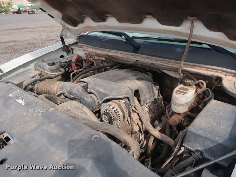 image for item DG4127 2009 Chevrolet Silverado 2500HD LS Crew Cab pickup truck