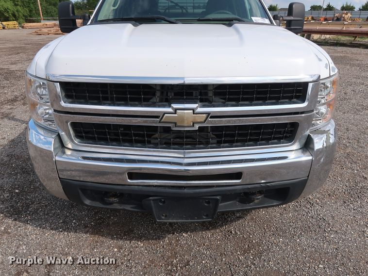 image for item DG4127 2009 Chevrolet Silverado 2500HD LS Crew Cab pickup truck