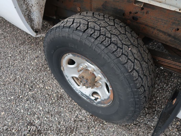 image for item DG4127 2009 Chevrolet Silverado 2500HD LS Crew Cab pickup truck