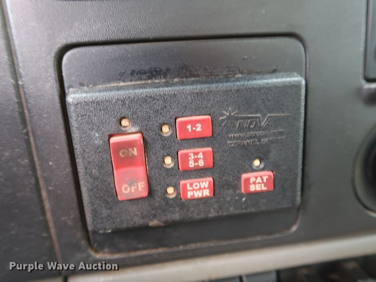 image for item DG4128 2007 Ford F550 XL service truck with crane