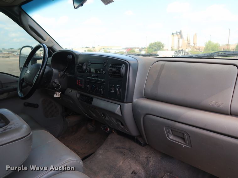 image for item DG4128 2007 Ford F550 XL service truck with crane