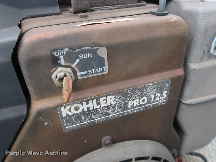 image for item DG4128 2007 Ford F550 XL service truck with crane