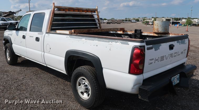 image for item DG4129 2006 Chevrolet Silverado 2500HD LS Crew Cab pickup truck