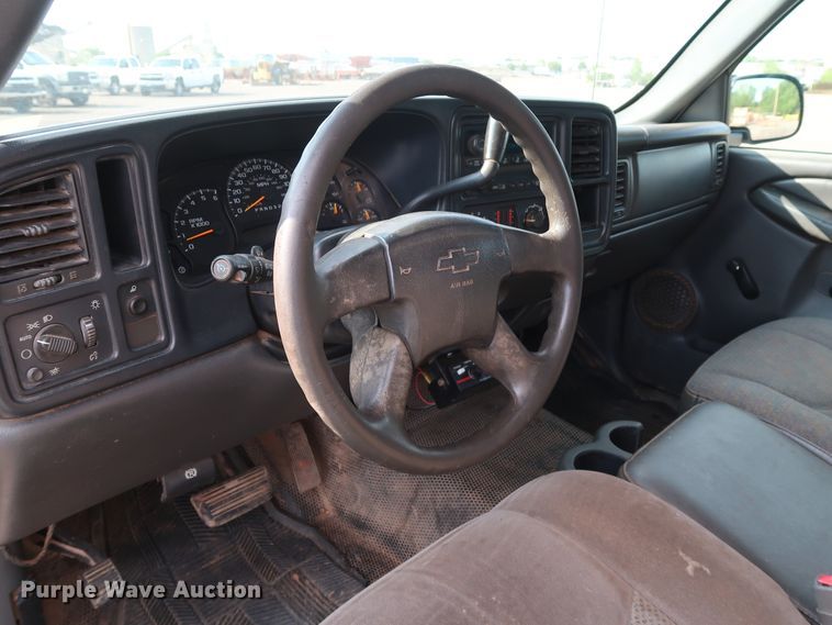 image for item DG4129 2006 Chevrolet Silverado 2500HD LS Crew Cab pickup truck