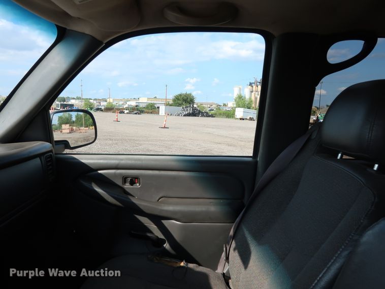 image for item DG4129 2006 Chevrolet Silverado 2500HD LS Crew Cab pickup truck