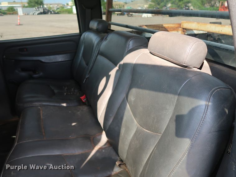 image for item DG4129 2006 Chevrolet Silverado 2500HD LS Crew Cab pickup truck