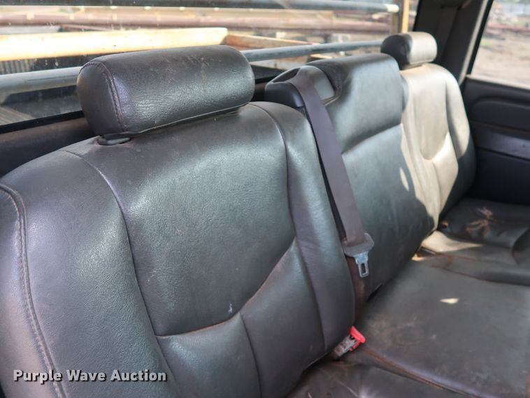 image for item DG4129 2006 Chevrolet Silverado 2500HD LS Crew Cab pickup truck