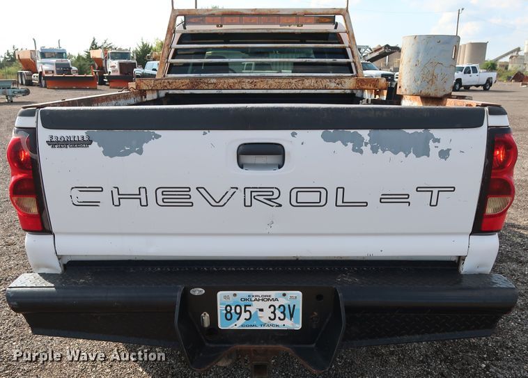 image for item DG4129 2006 Chevrolet Silverado 2500HD LS Crew Cab pickup truck