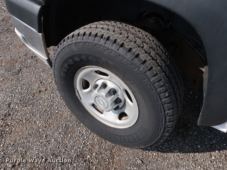 image for item DG4129 2006 Chevrolet Silverado 2500HD LS Crew Cab pickup truck