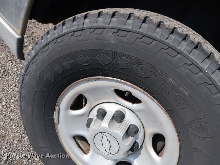 image for item DG4129 2006 Chevrolet Silverado 2500HD LS Crew Cab pickup truck