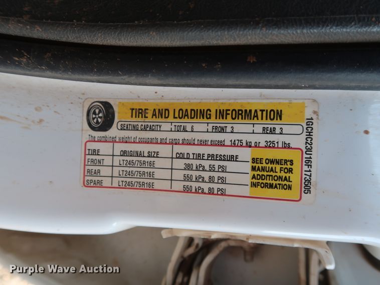 image for item DG4129 2006 Chevrolet Silverado 2500HD LS Crew Cab pickup truck