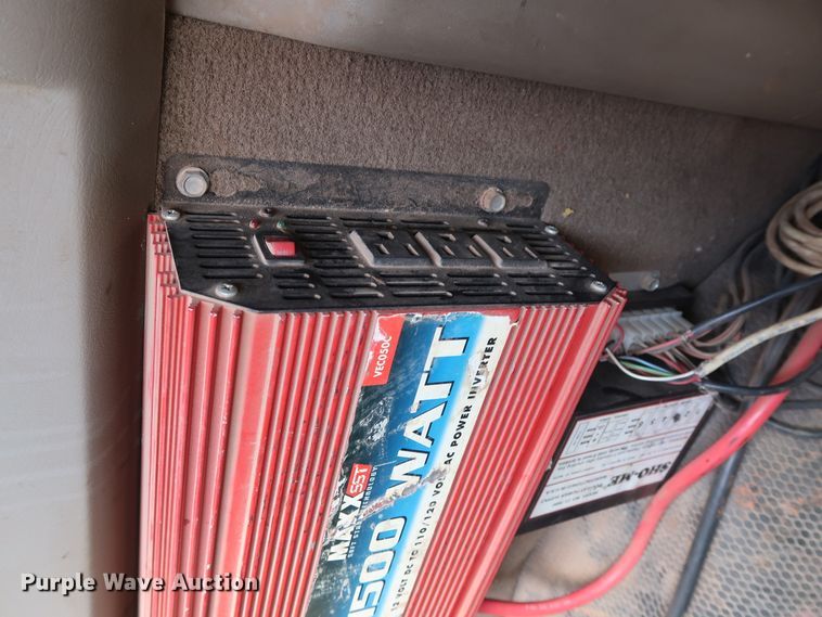 image for item DG4130 2005 Chevrolet Silverado 2500HD LS pickup truck