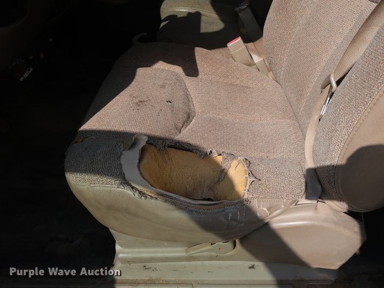 image for item DG4130 2005 Chevrolet Silverado 2500HD LS pickup truck