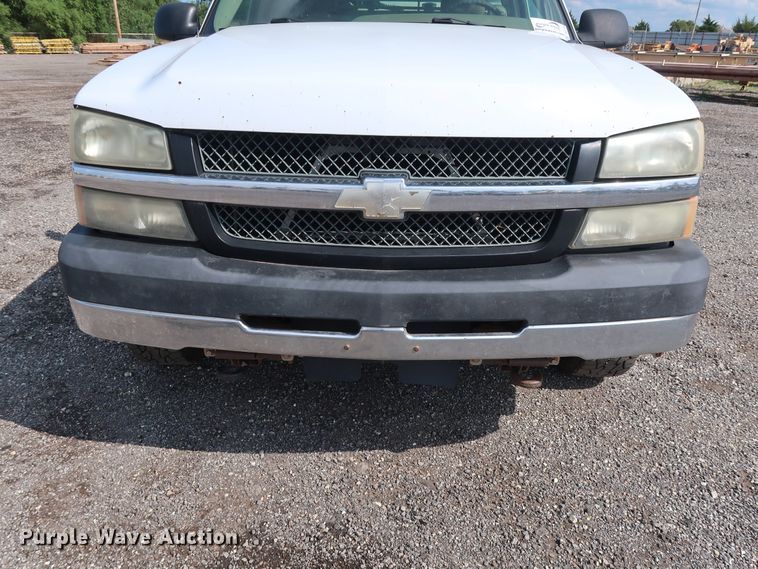 image for item DG4130 2005 Chevrolet Silverado 2500HD LS pickup truck