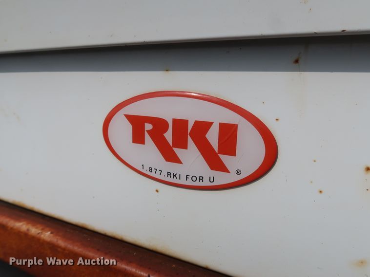 image for item DG4130 2005 Chevrolet Silverado 2500HD LS pickup truck