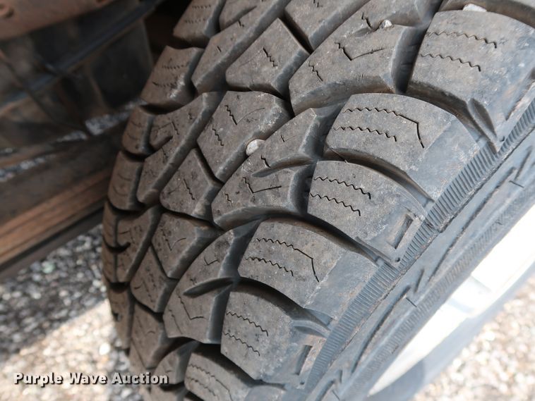 image for item DG4130 2005 Chevrolet Silverado 2500HD LS pickup truck