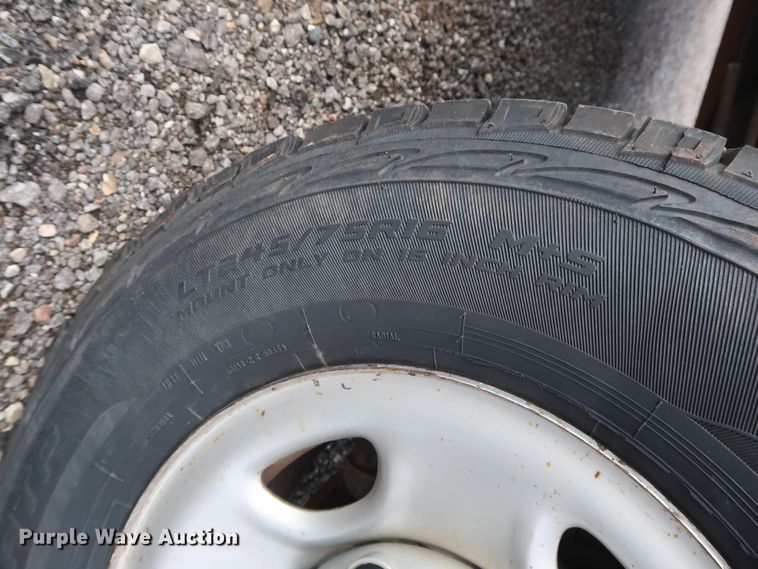 image for item DG4130 2005 Chevrolet Silverado 2500HD LS pickup truck