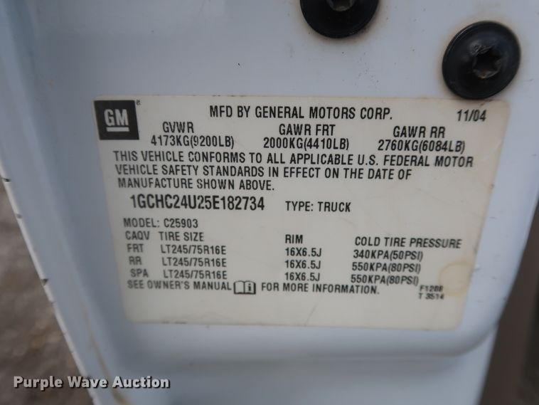 image for item DG4130 2005 Chevrolet Silverado 2500HD LS pickup truck