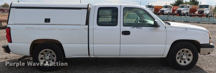 image for item DG4131 2006 Chevrolet Silverado 1500 LS Ext. Cab pickup truck