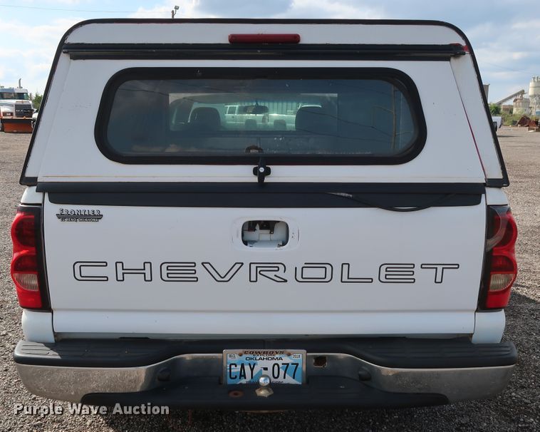 image for item DG4131 2006 Chevrolet Silverado 1500 LS Ext. Cab pickup truck