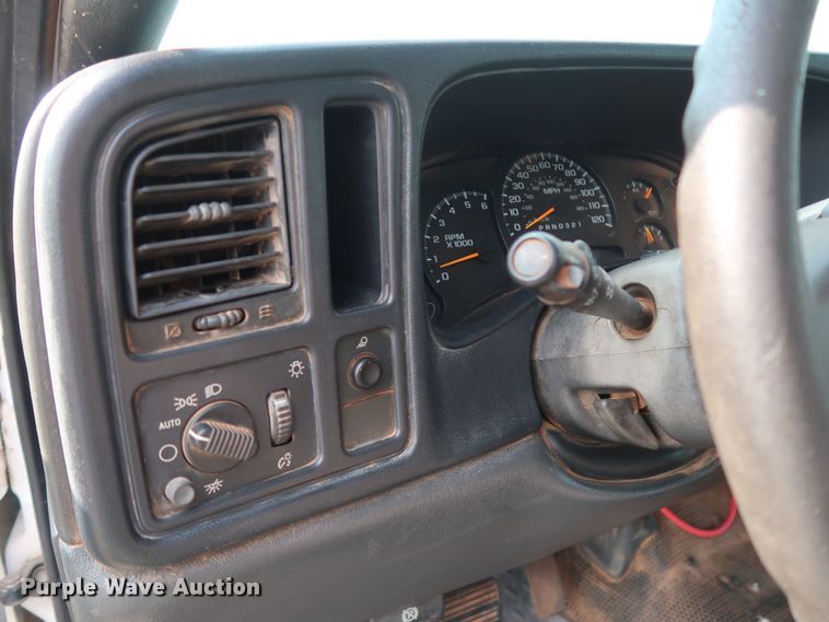 image for item DG4131 2006 Chevrolet Silverado 1500 LS Ext. Cab pickup truck