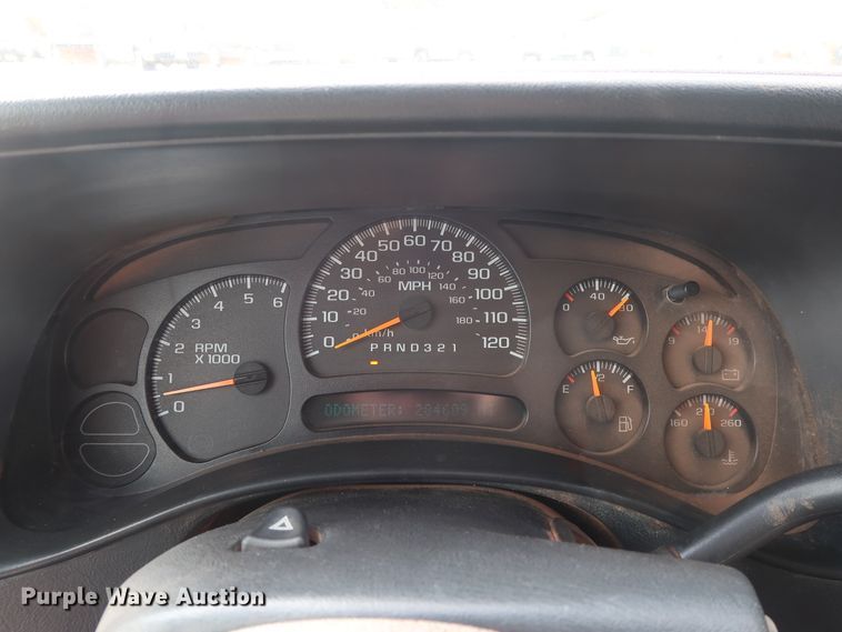 image for item DG4131 2006 Chevrolet Silverado 1500 LS Ext. Cab pickup truck